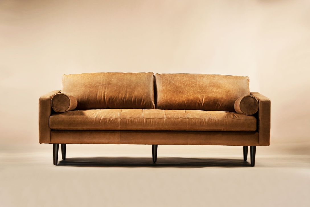Cognac Tan/Sloped Armrest