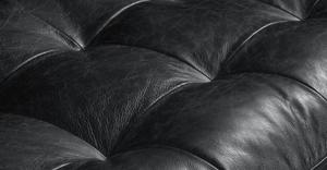 Onyx Black/Sloped Armrest